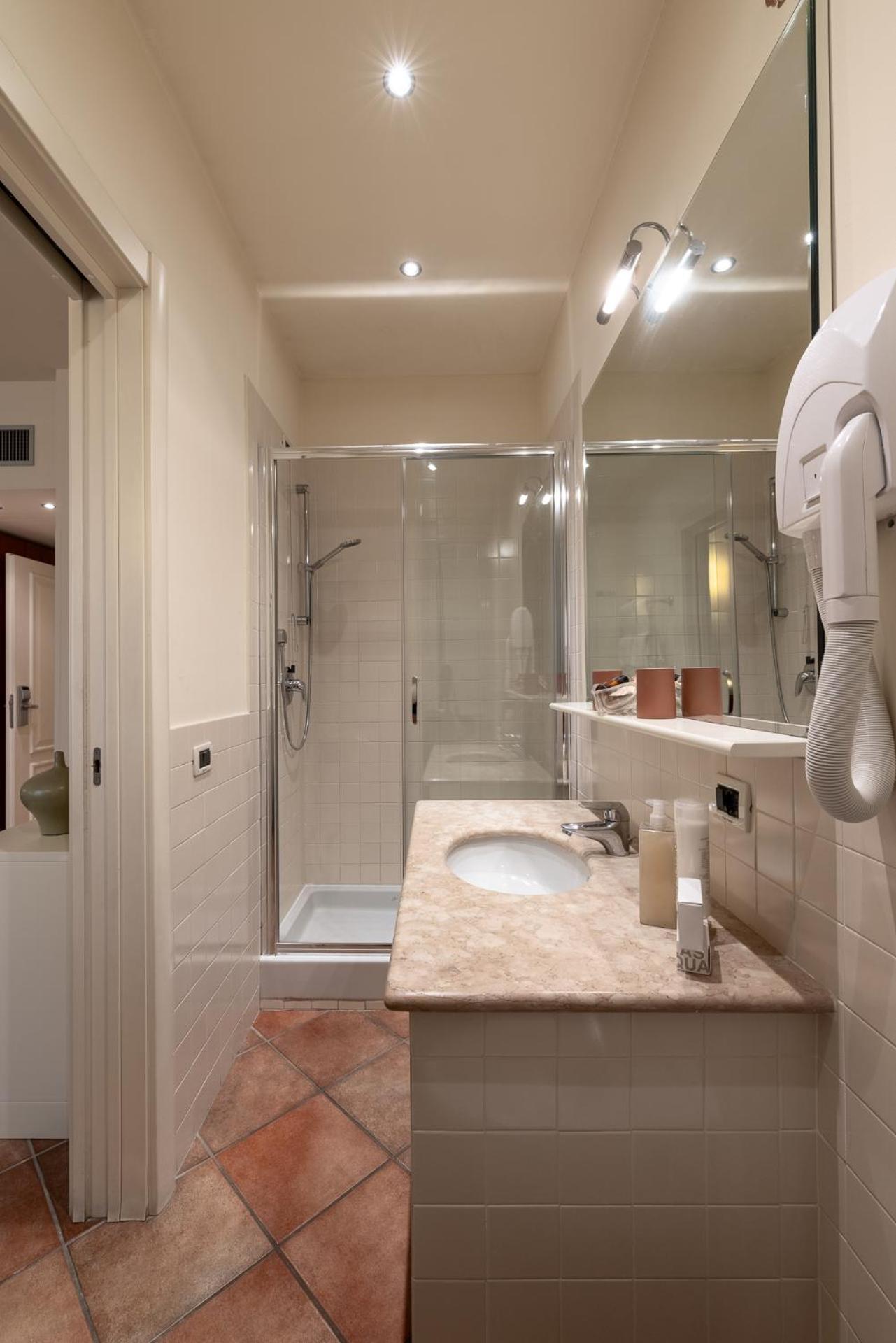 Residence Villa Firenze 알라시오 외부 사진